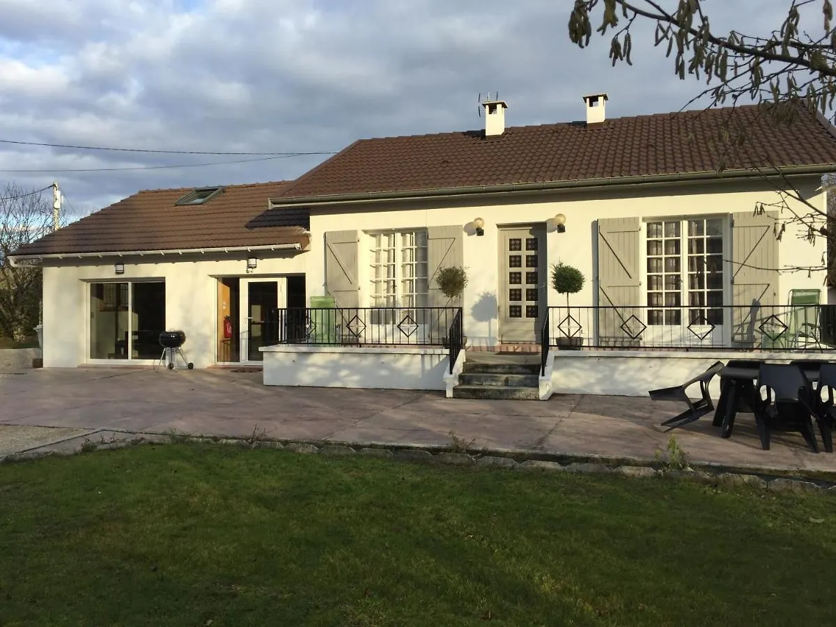 Les Villas Du Domaine De Suzel Vignieu 3*,