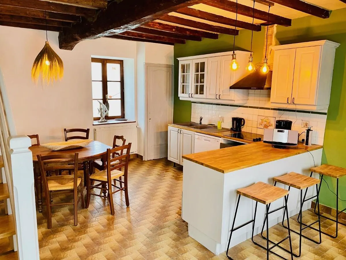 Les Villas Du Domaine De Suzel Vignieu Hotel