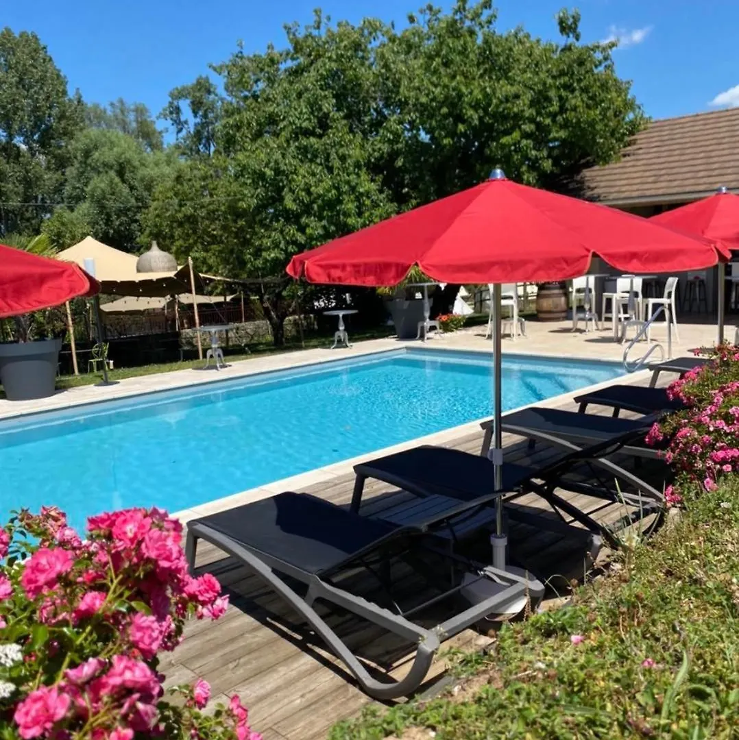 Les Villas Du Domaine De Suzel Vignieu Hotel